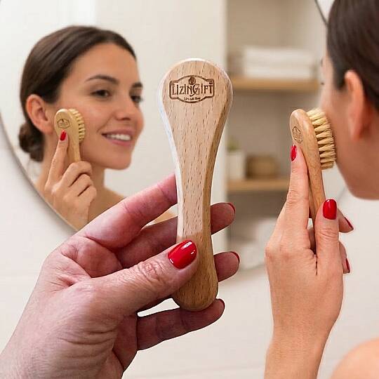 DOĞAL AT KILI YÜZ FIRÇASI